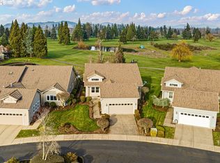 240 Magnolia Dr, Creswell, OR 97426