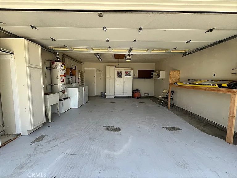 16944 Superior St — Photo 24