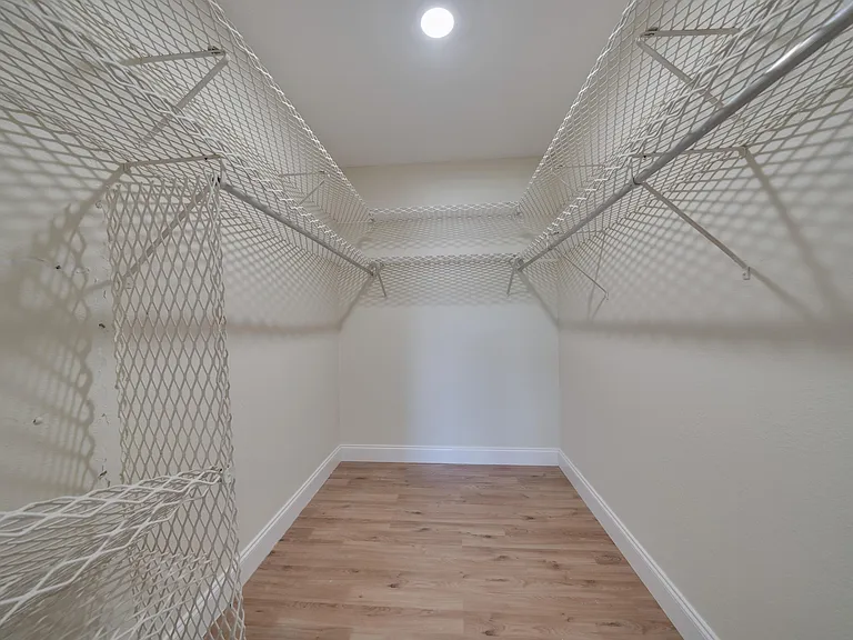 701 Lori Dr #209 — Photo 78