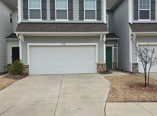 5976 River Meadow Ct, Charlotte, NC 28213