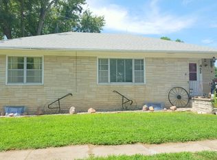 402 Carol St, Talmage, NE 68448