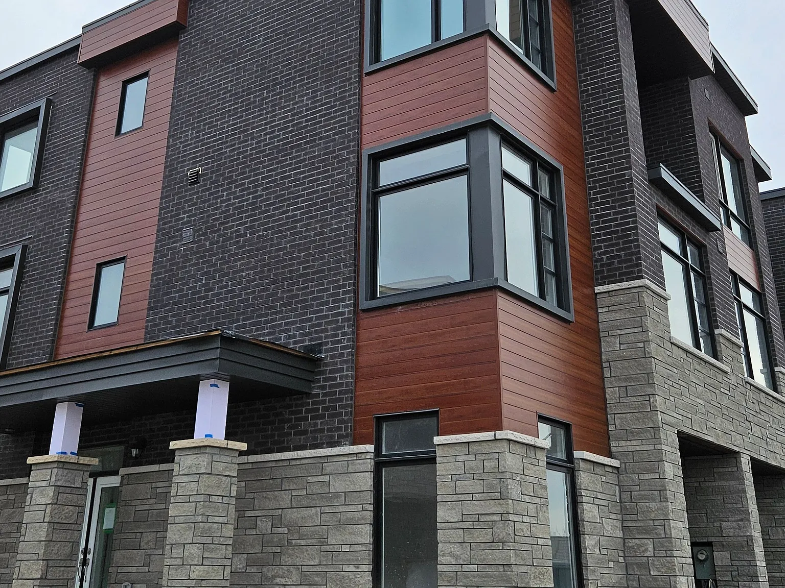 4 bed, $3,699 — Photo 2