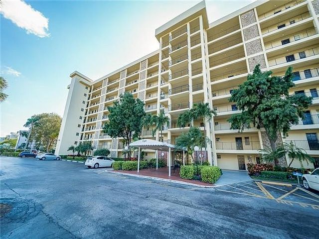 1st image of 3050 N Palm Aire Dr #4A