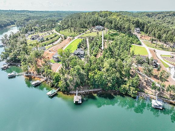 5th image of 256 Coveside Ln