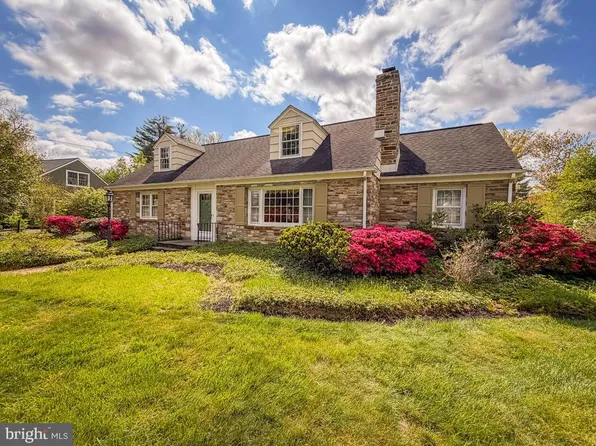 5 Saint James Pl, Yardley, PA 19067