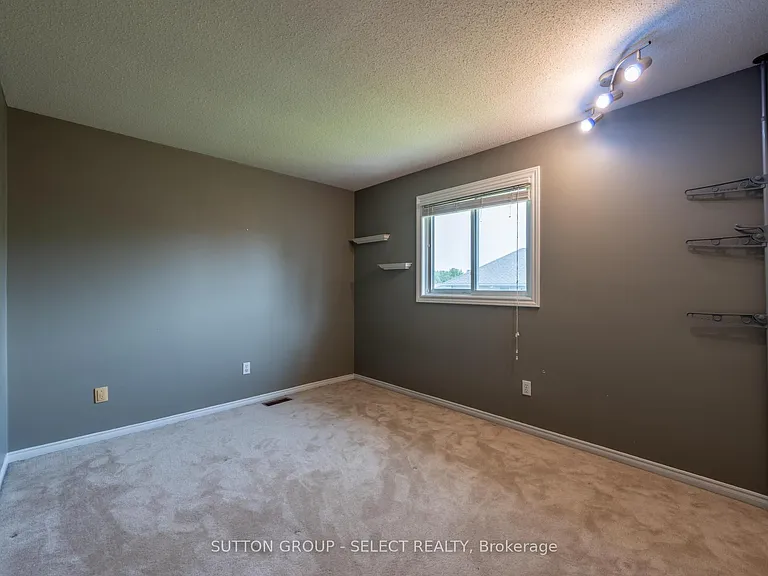 1144 Aldersbrook Rd — Photo 19