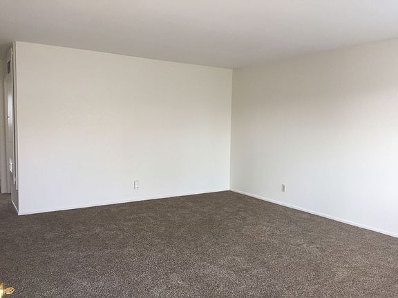3rd image of 1021 Alabama St APT D