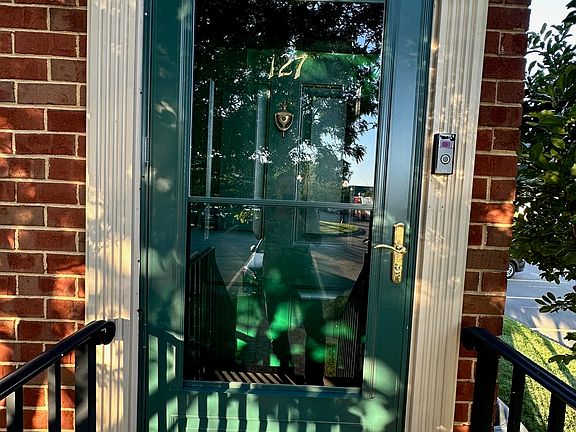 2nd image of 127 Cherry St