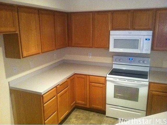 3rd image of 1130 Pine St