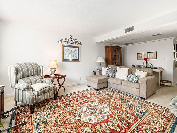 4th image of 6101 River Rd APT 15