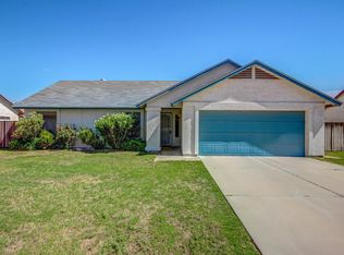 8720 W Golden Ln, Peoria, AZ 85345