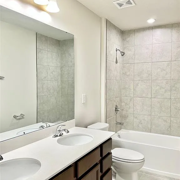 63 Berlin Ave — Photo 19