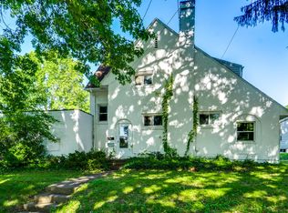 1886 Hillside Ter, Akron, OH 44305