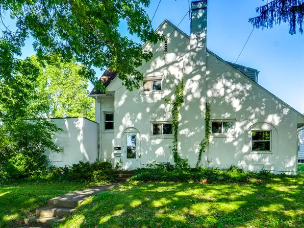 1886 Hillside Ter, Akron, OH 44305