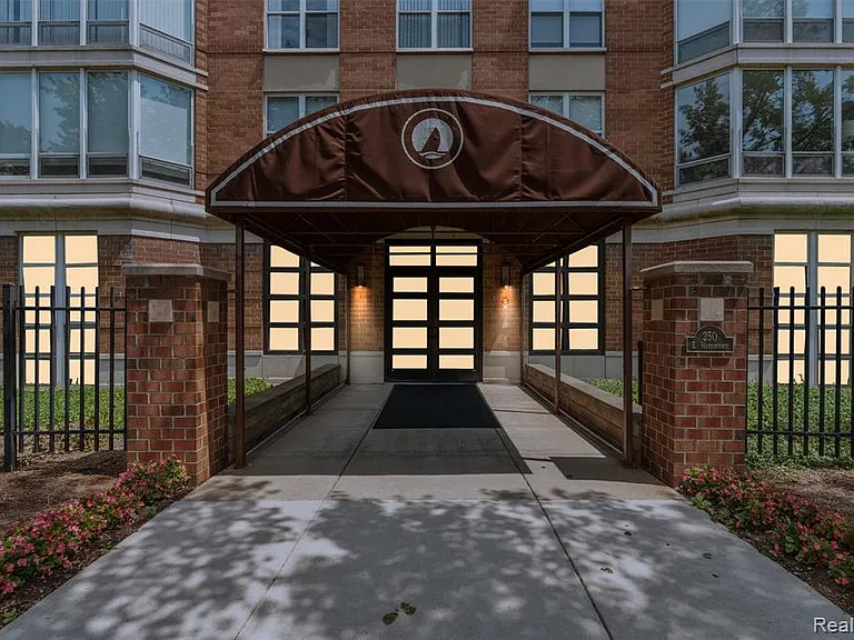250 E Harbortown Dr #404 — Photo 3