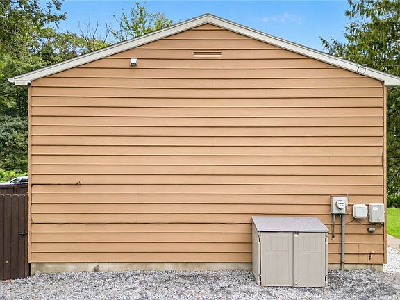 3rd image of 508 Spring St
