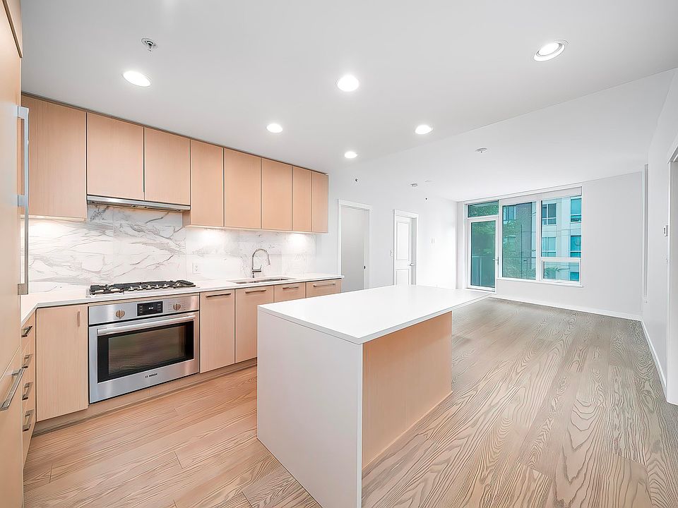 1st image of 3563 Ross Dr #423