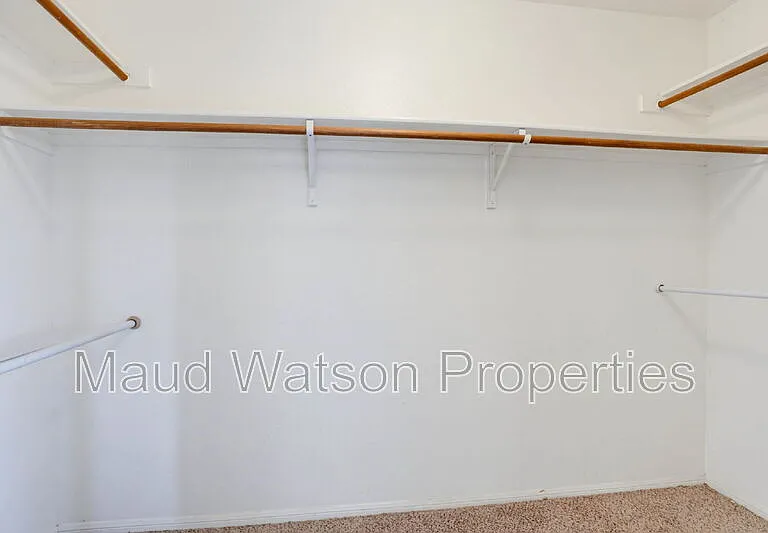 21810 Goldcrest Run — Photo 11