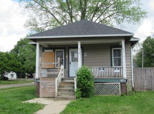 808 N McKinley Ave, Champaign, IL 61821