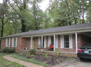 310 Virginia Dr, Lawrenceburg, TN 38464