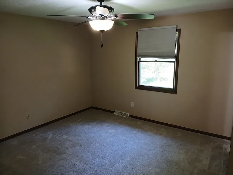 5530 S Brooks Dr — Photo 10