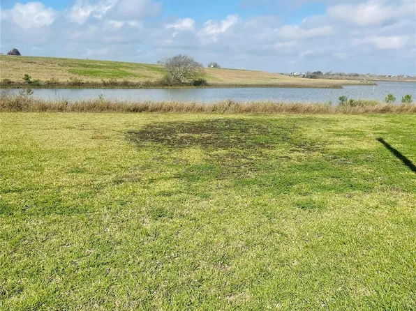 235 Leeward Way Lot 9, Freeport, TX 77541