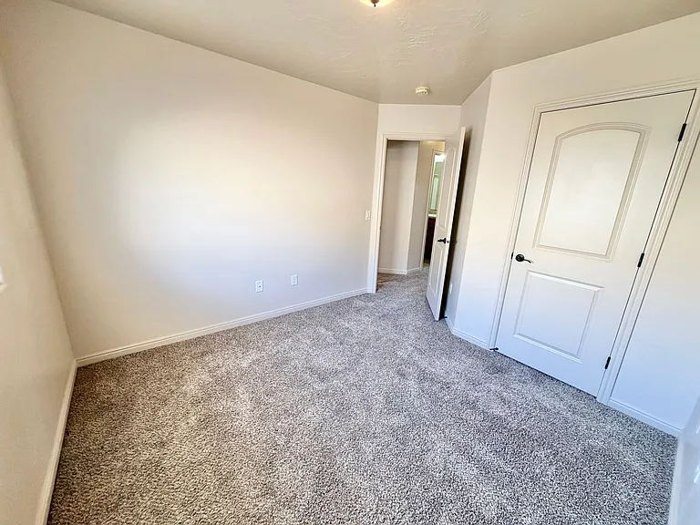 3419 S River Rd #51 — Photo 17