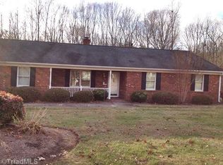 501 Ridgeway Ln, Lexington, NC 27295