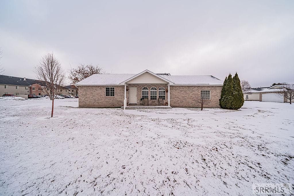 2495 S Ammon Rd, Idaho Falls, ID 83406 Zillow
