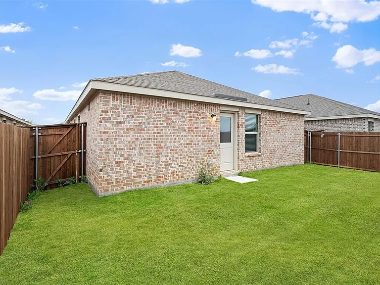 3037 Ashbrook Ln — Photo 22