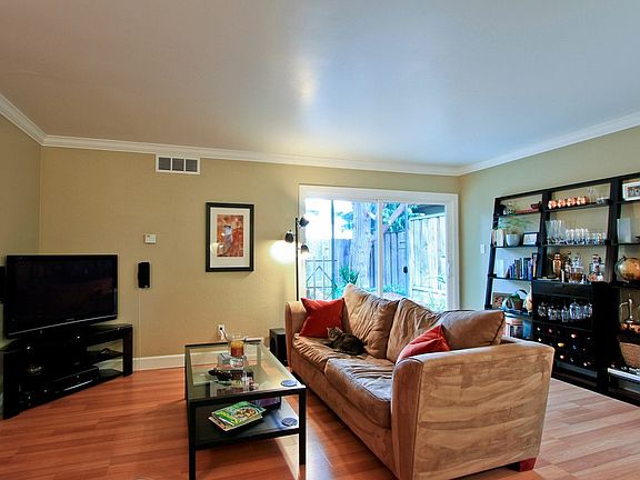 2nd image of 128 Seale Ave