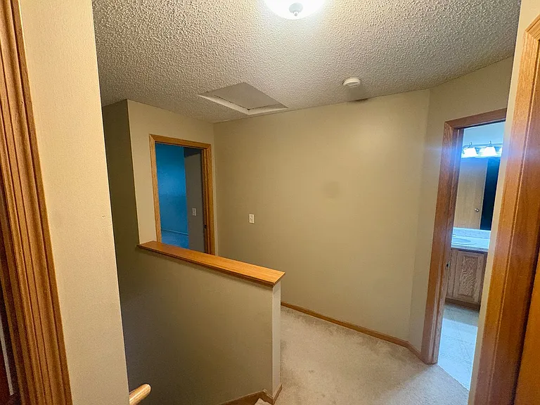 17119 Eastwood Ave — Photo 19