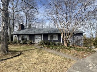 3039 Manor Rdg, Gainesville, GA 30506