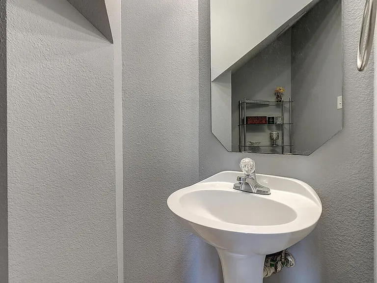 7846 Falcon Dr — Photo 28