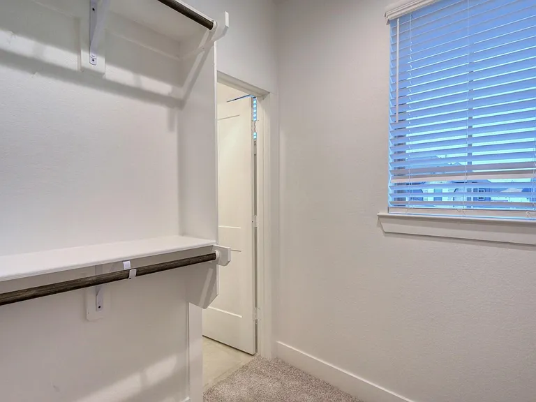 1535 Crystal Stream Dr — Photo 39