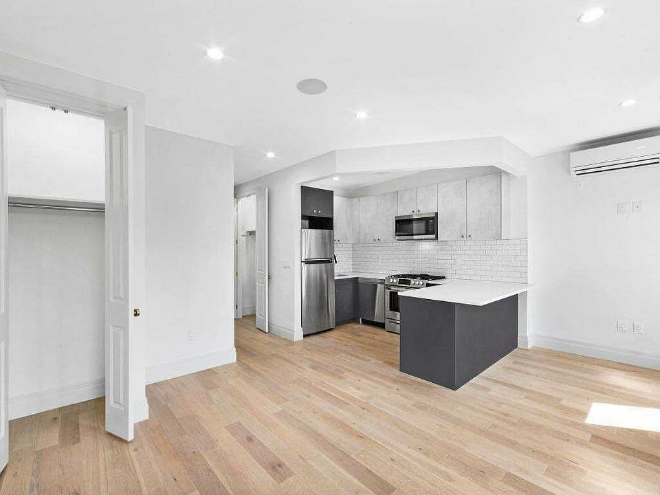 1st image of 371 Mac Donough St #4L