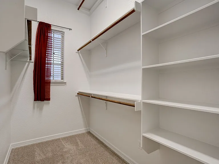 2212 Dillon Pond Ln #A — Photo 32