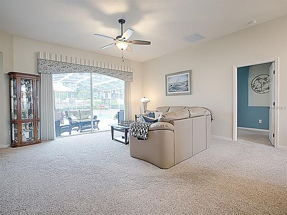 3rd image of 25317 Forest Oak Ct