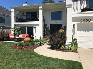 4460 Island View Dr, Waterford, MI 48328
