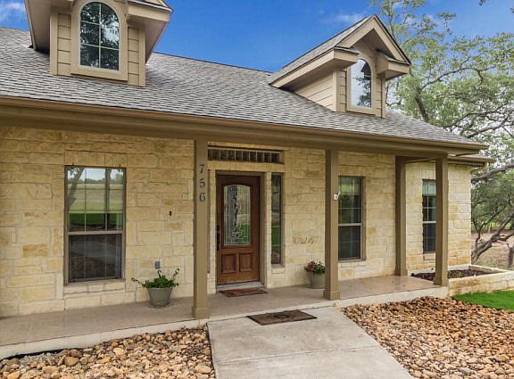 3rd image of 756 River Chase Way