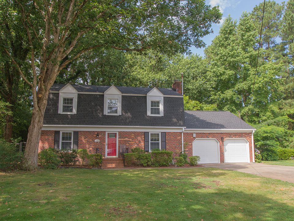 1st image of 310 Williamsburg Ct