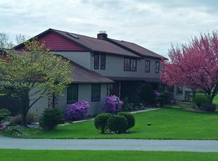 3624 Green Hill Cir N, Schnecksville, PA 18078