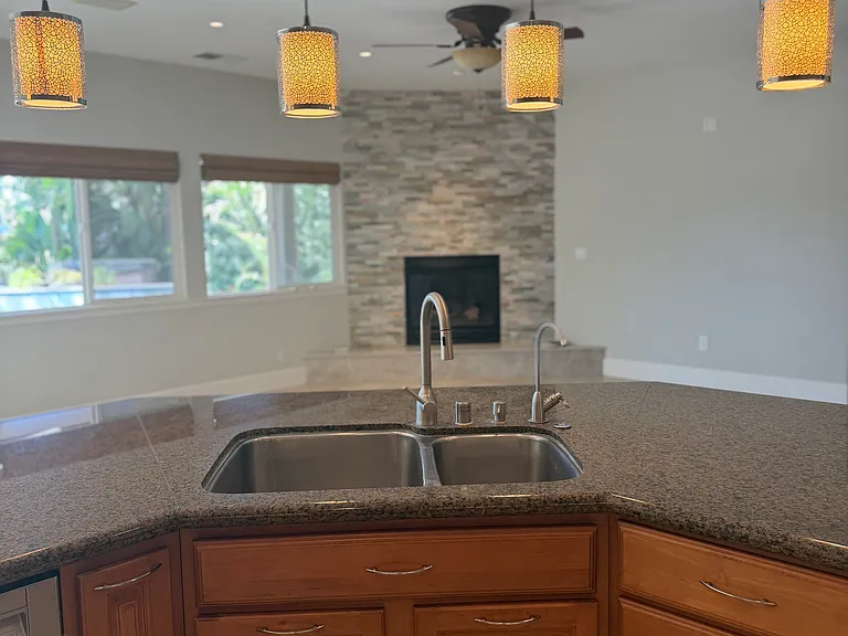 2142 Prestwick Dr — Photo 9