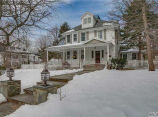 55 Susquehanna Ave, Great Neck, NY 11021