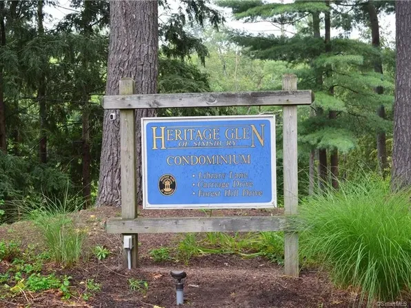 50 Library Ln, Simsbury, CT 06070