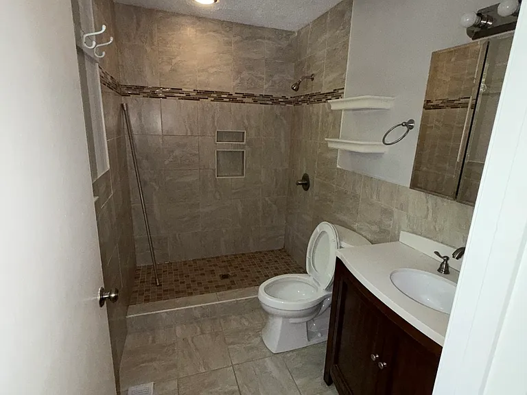 101 Angus Ct — Photo 25