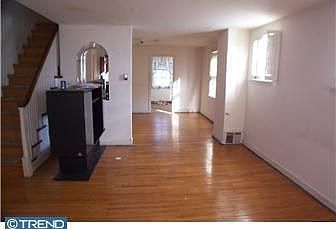 2nd image of 7201 Large St
