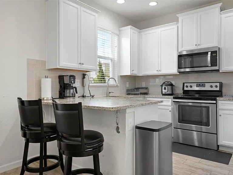 5004 Skyview Ln — Photo 15