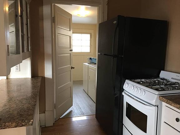3rd image of 204 S Meridian #2