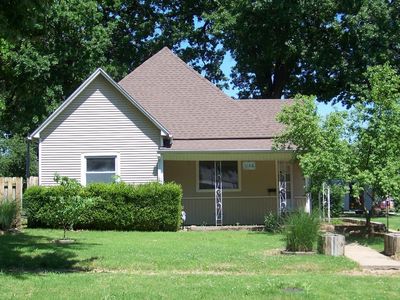 1126 S Evergreen Ave, Chanute, KS, 66720